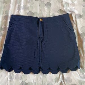 Lilly Pulitzer navy blue skort with scalloped edge
